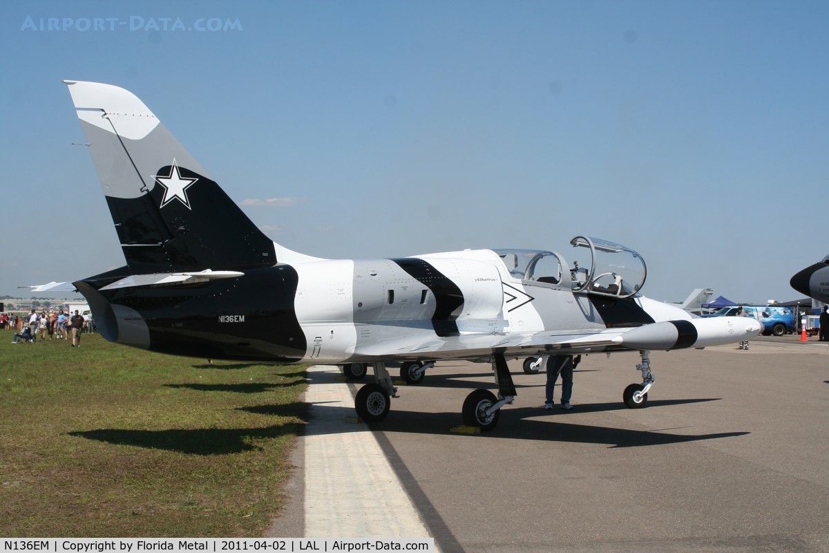 N136EM, 1984 Aero L-39C Albatros C/N 432917, Heavy Metal Jet Team