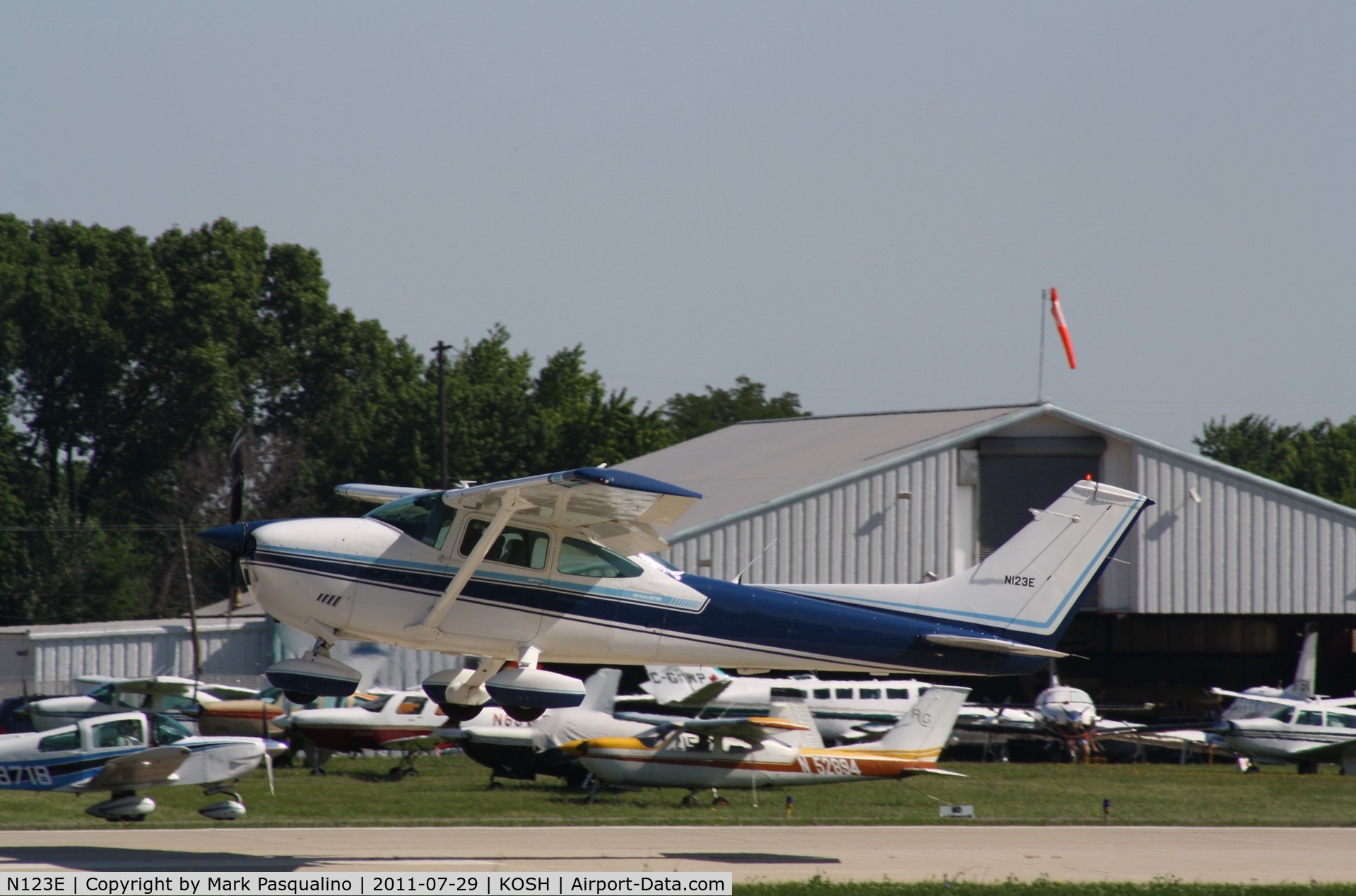 N123E, 1973 Cessna 182P Skylane C/N 18262363, Cessna 182P