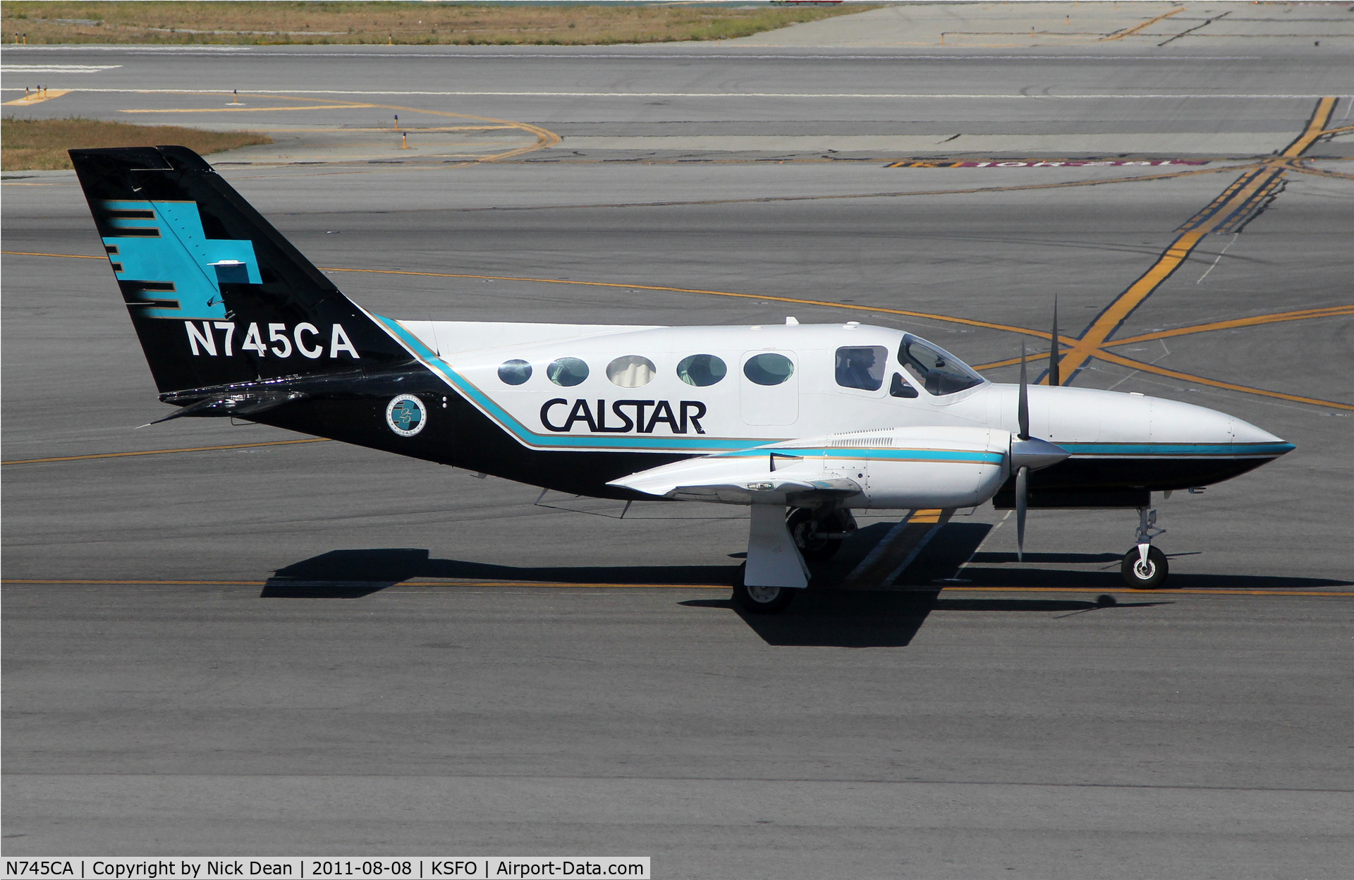 N745CA, Cessna 421C Golden Eagle C/N 421C1043, KSFO/SFO