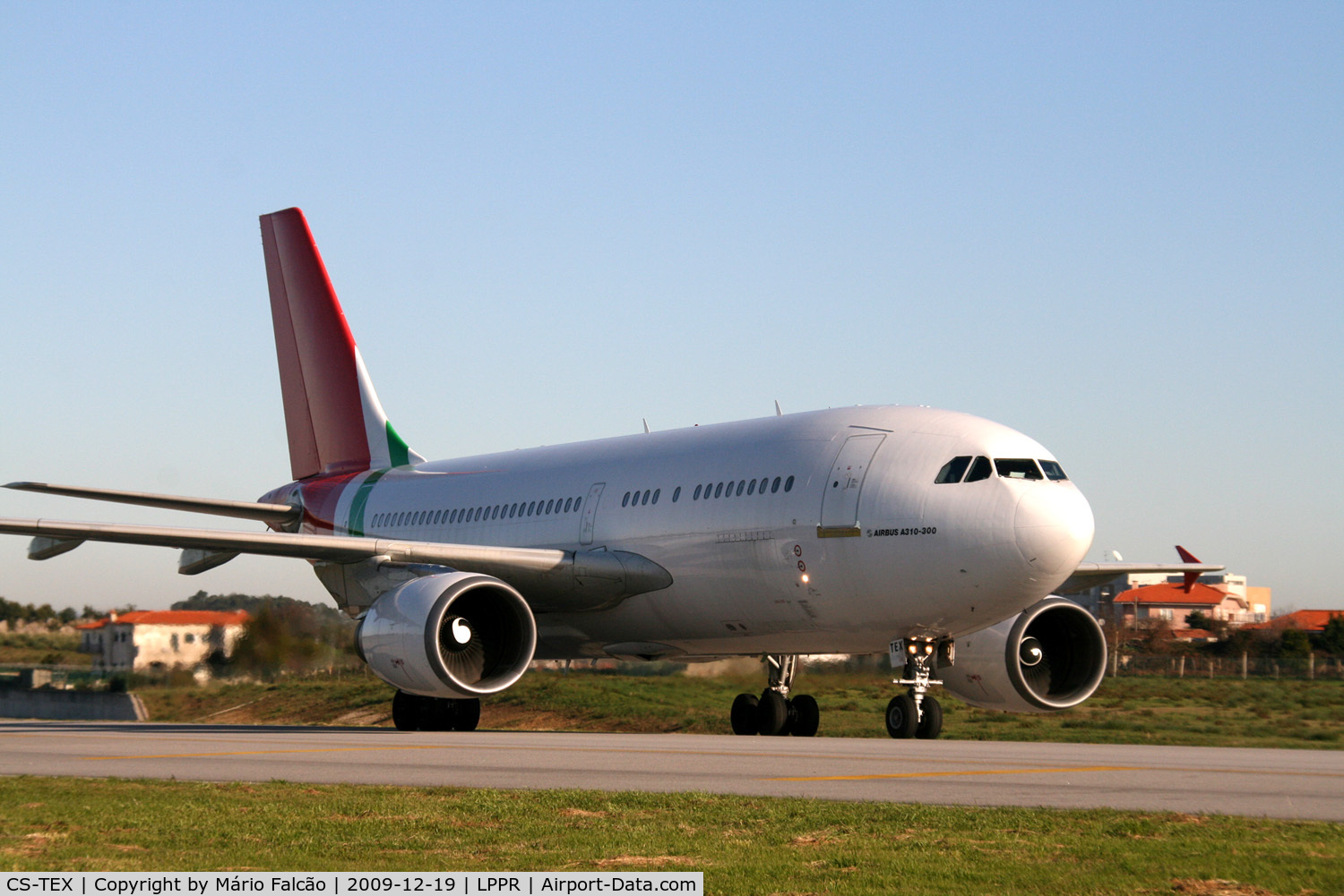 CS-TEX, 1990 Airbus A310-304 C/N 565, PORTO, PORTUGAL