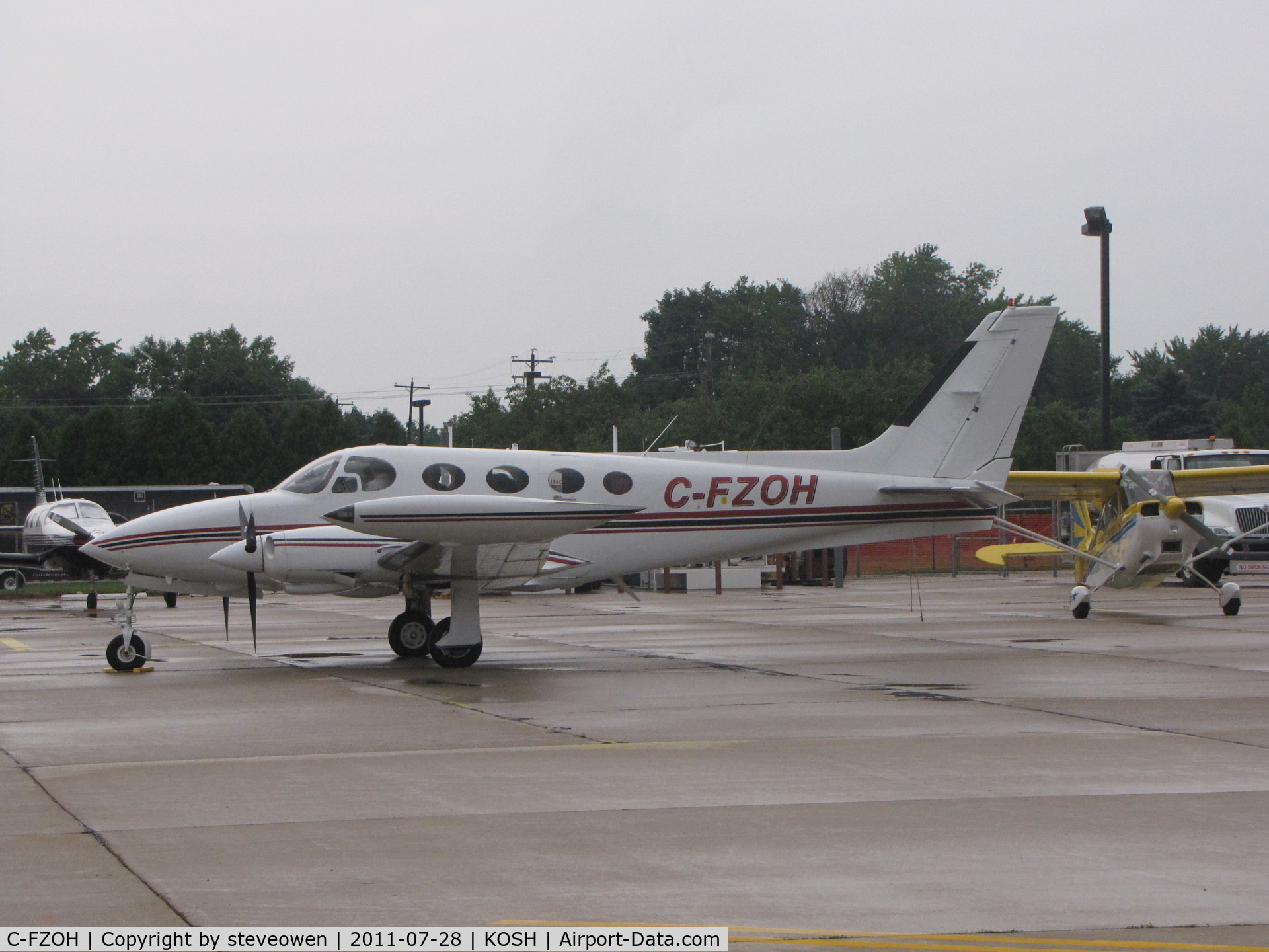C-FZOH, 1973 Cessna 340 C/N 340-0212, on Orion FBO during EAA2011