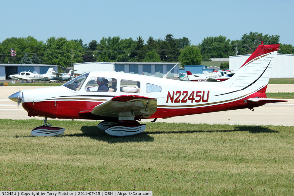 N2245U, 1979 Piper PA-28-161 C/N 28-7916133, 1979 Piper PA-28-161, c/n: 28-7916133 at 2011 Oshkosh