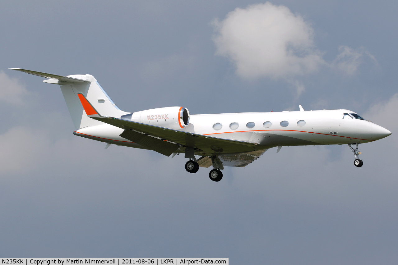 N235KK, 2001 Gulfstream Aerospace G-IV C/N 1458, Private