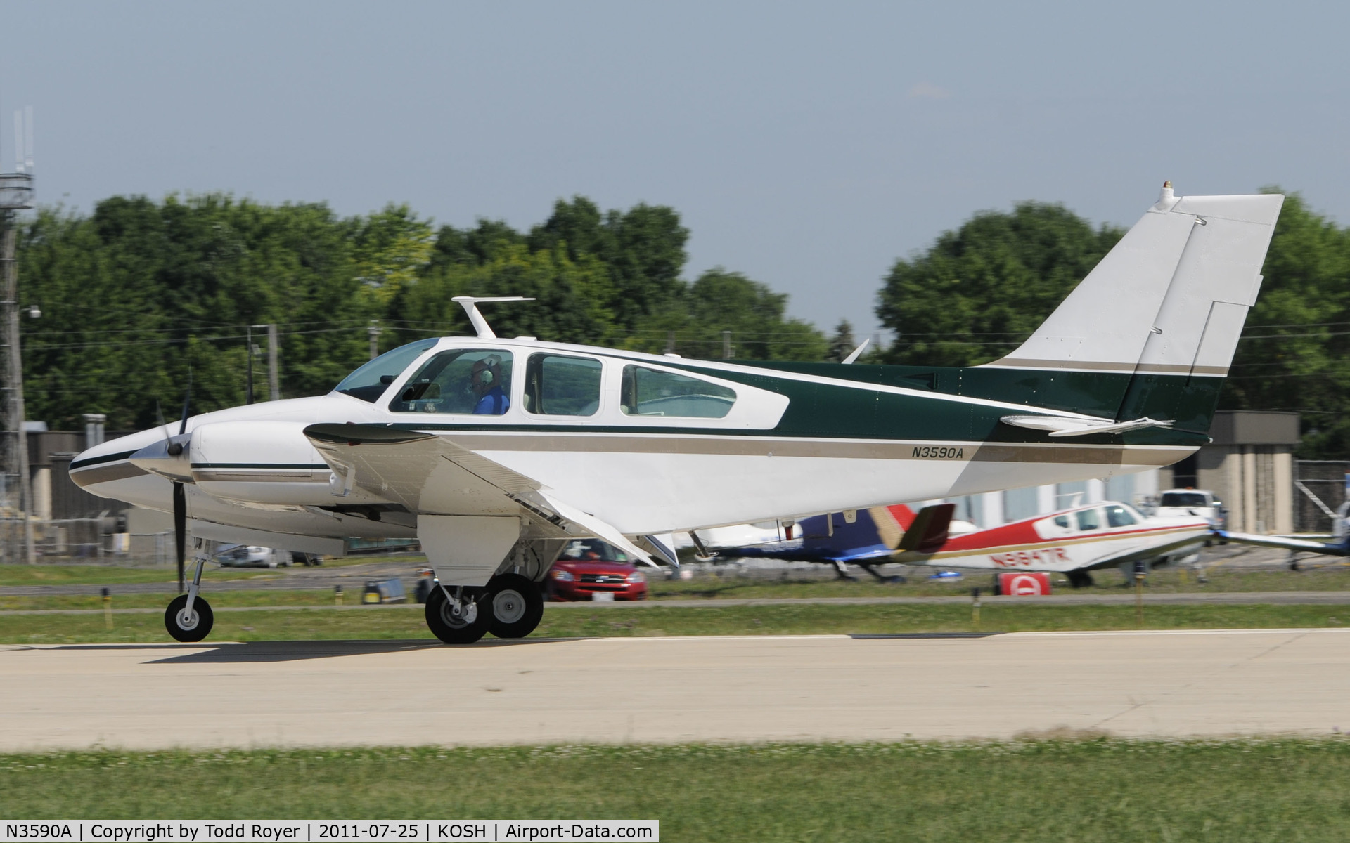 N3590A, 1969 Beech 95-B55 (T42A) Baron C/N TC-1312, AIRVENTURE 2011