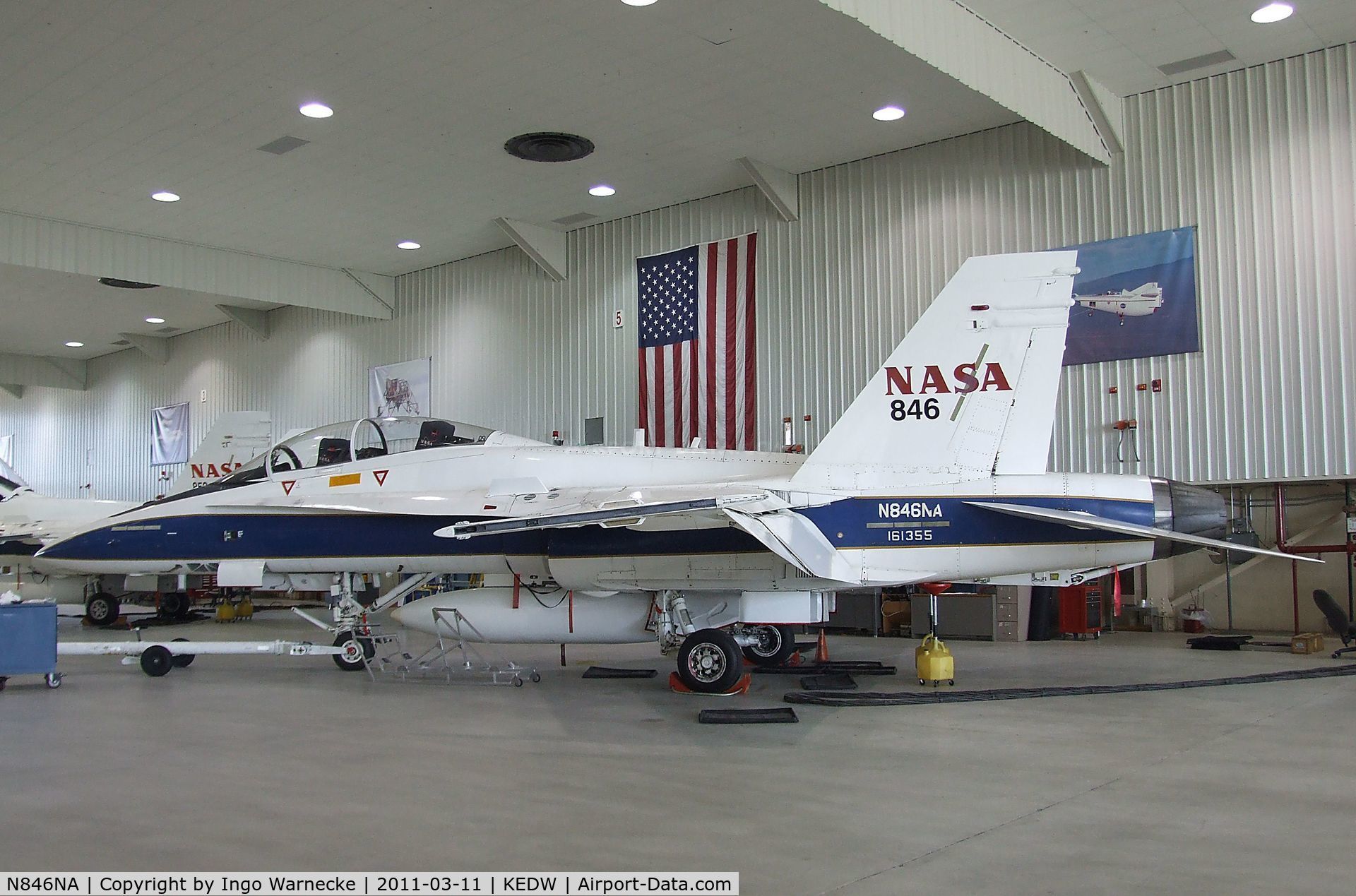 N846NA, McDonnell Douglas F/A-18B Hornet C/N 23, McDonnell Douglas F/A-18B Hornet of NASA at the NASA Dryden Flight Research Center, Edwards AFB, CA