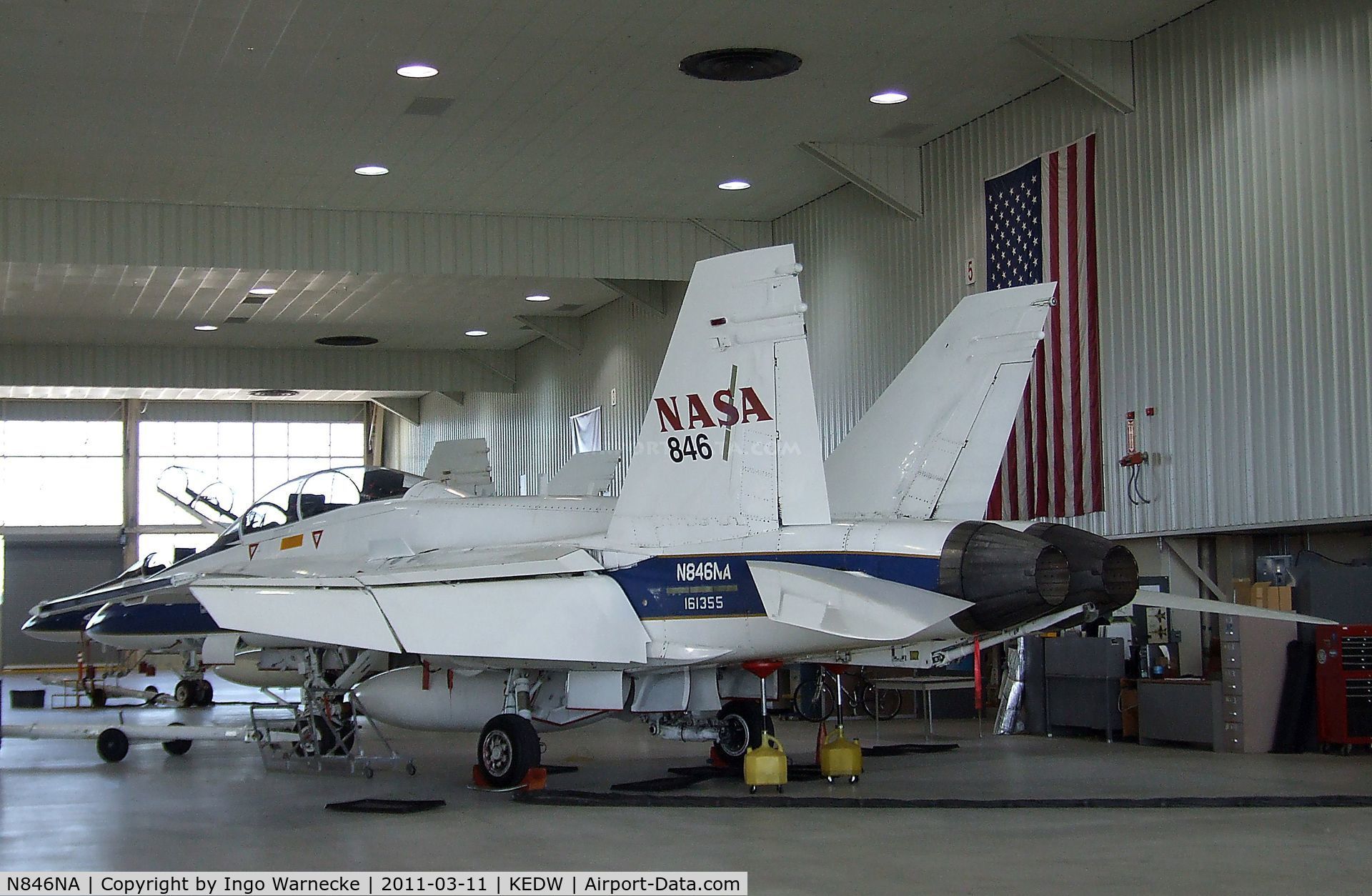 N846NA, McDonnell Douglas F/A-18B Hornet C/N 23, McDonnell Douglas F/A-18B Hornet of NASA at the NASA Dryden Flight Research Center, Edwards AFB, CA