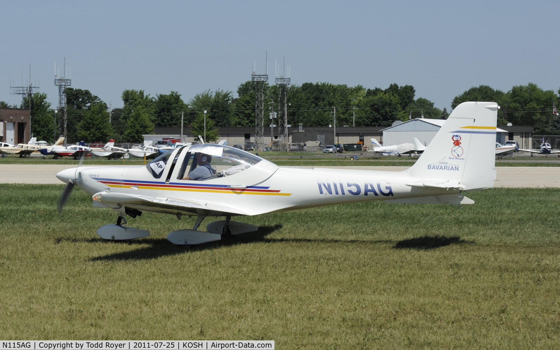 N115AG, 1995 Grob G-115C C/N 82060/C1, AIRVENTURE 2011