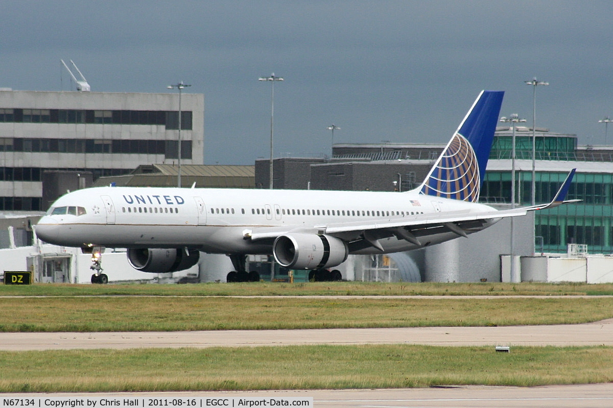 N67134, 1999 Boeing 757-224 C/N 29283, United Airlines