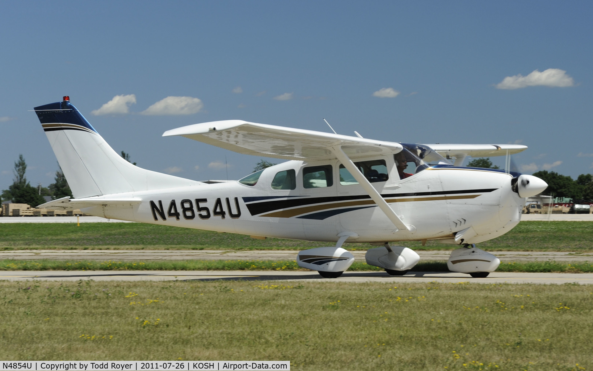 N4854U, 1964 Cessna 210-5A (205A) C/N 205-0554, AIRVENUTRE 2011
