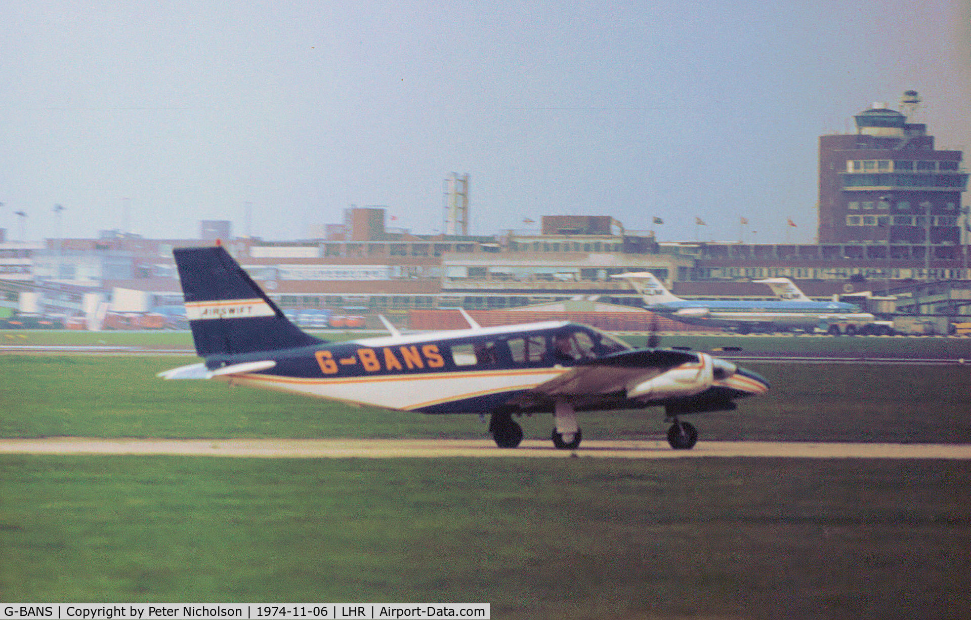 G-BANS, 1972 Piper PA-34-200 Seneca C/N 34-7350021, PA-34 Seneca 200-2 taxying at Heathrow in November 1974.