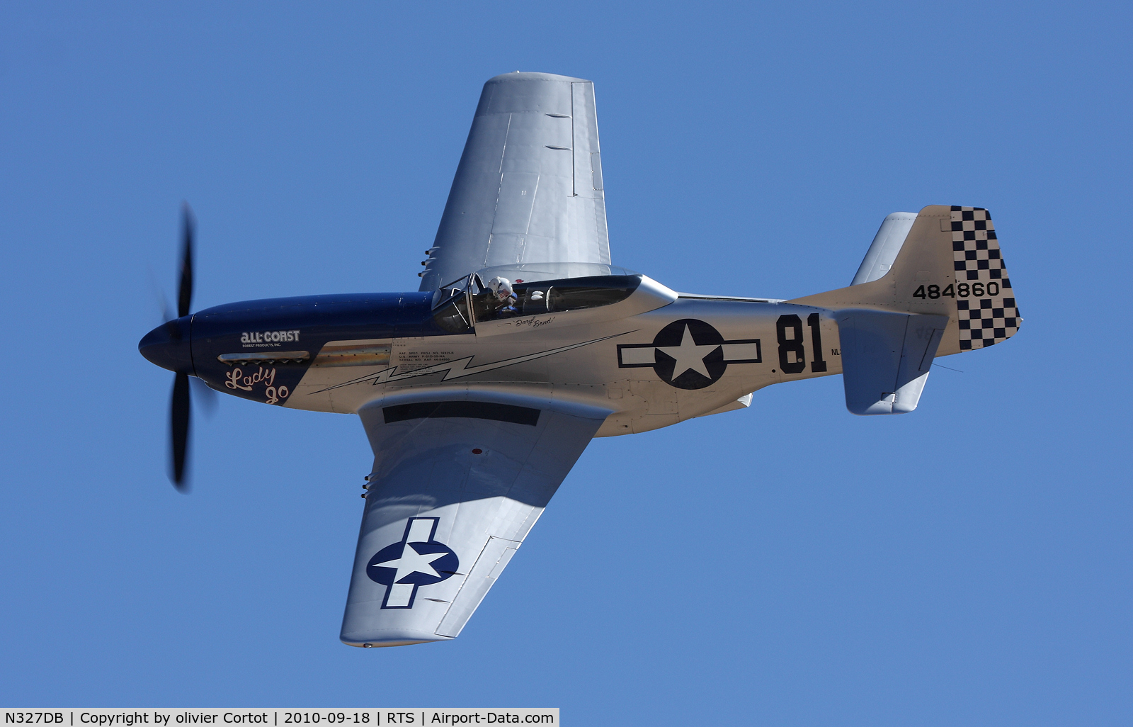 N327DB, 1944 North American P-51D Mustang C/N 44-84860, not only a taxi but also a racer !