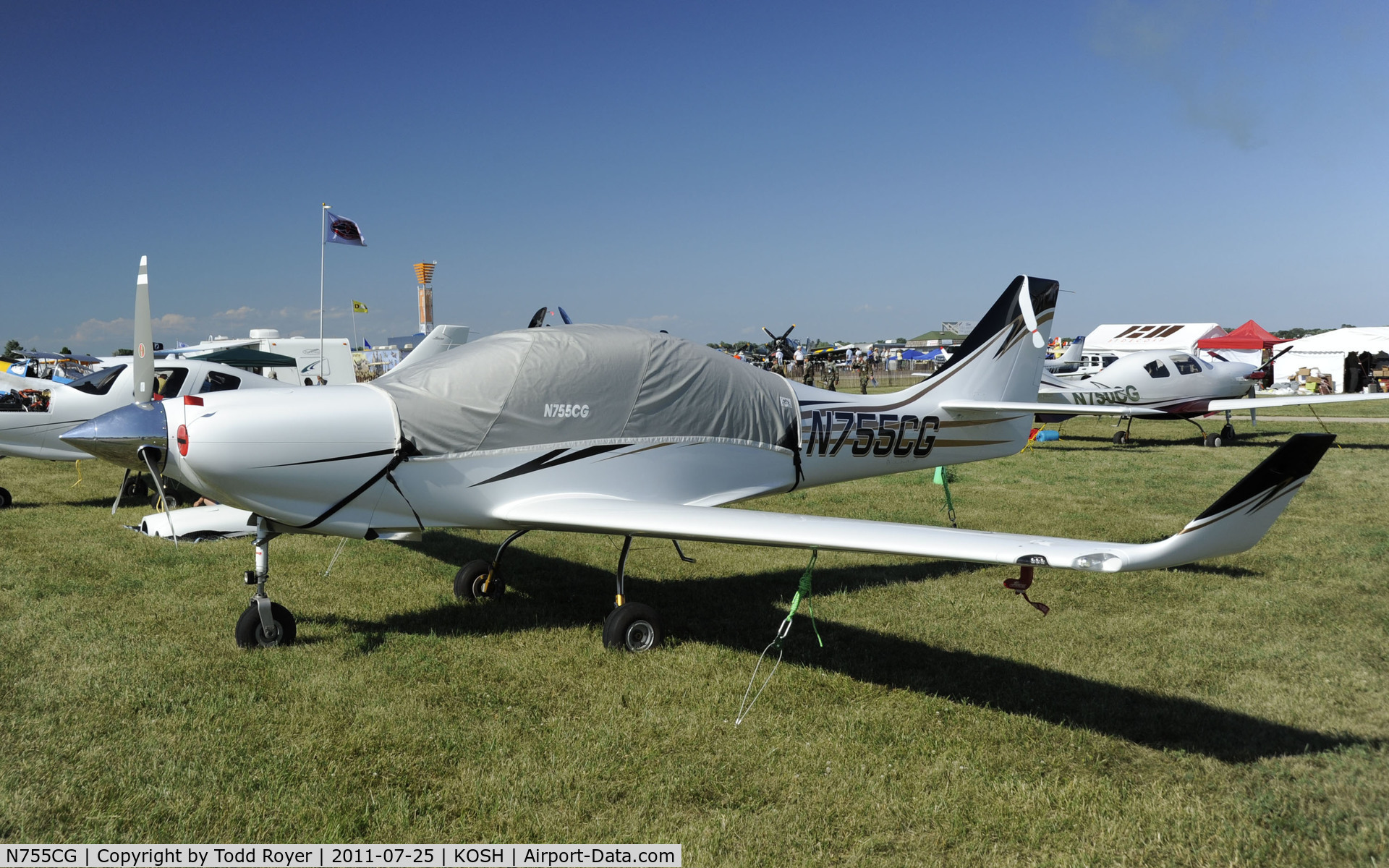 N755CG, 2004 Lancair IV-P C/N LIV-393A-SFB, AIRVENTURE 2011