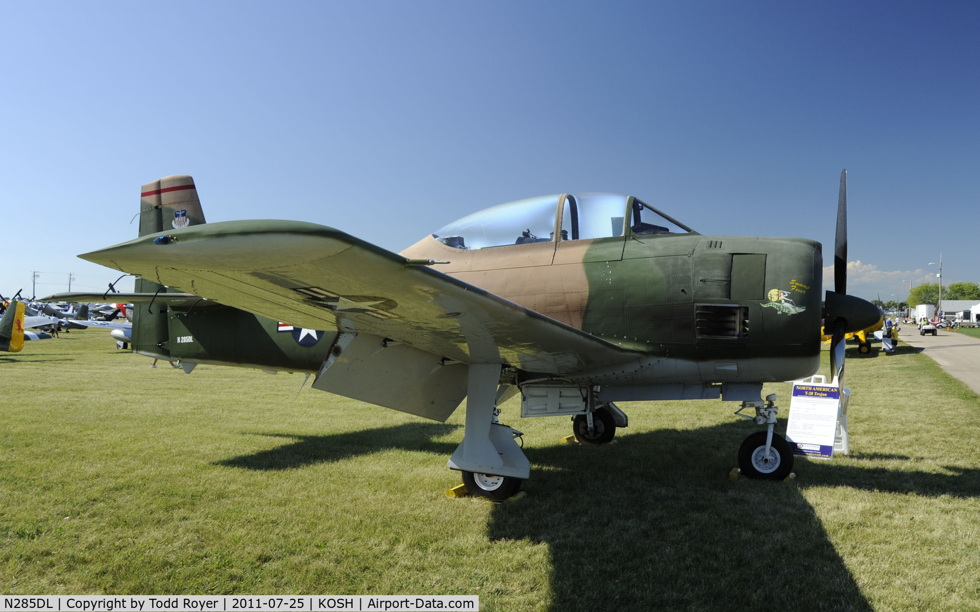 N285DL, 1951 North American T-28D Trojan C/N 174-219 (51-3681), AIRVENTURE 2011