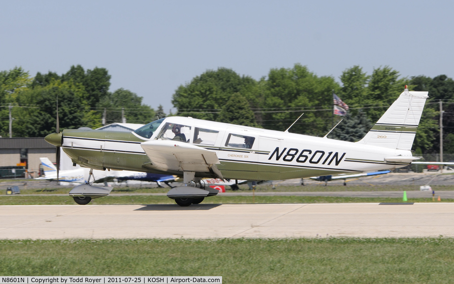 N8601N, 1971 Piper PA-32-260 Cherokee Six Cherokee Six C/N 32-7100020, AIRVENTURE 2011