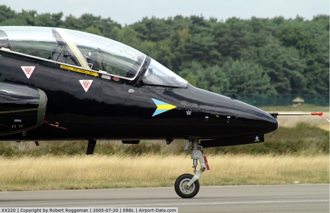 XX220, 1978 Hawker Siddeley Hawk T.1A C/N 056/312056, Spottersday.RAF 208 Squadron.