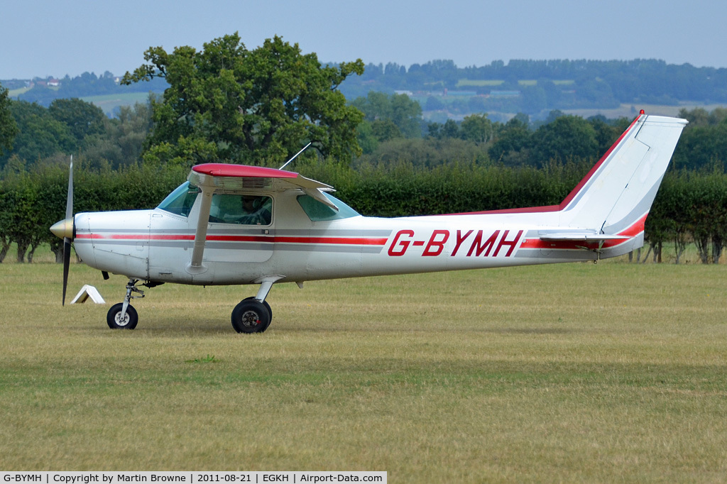 G-BYMH, 1981 Cessna 152 C/N 152-84980, SHOT AT HEADCORN