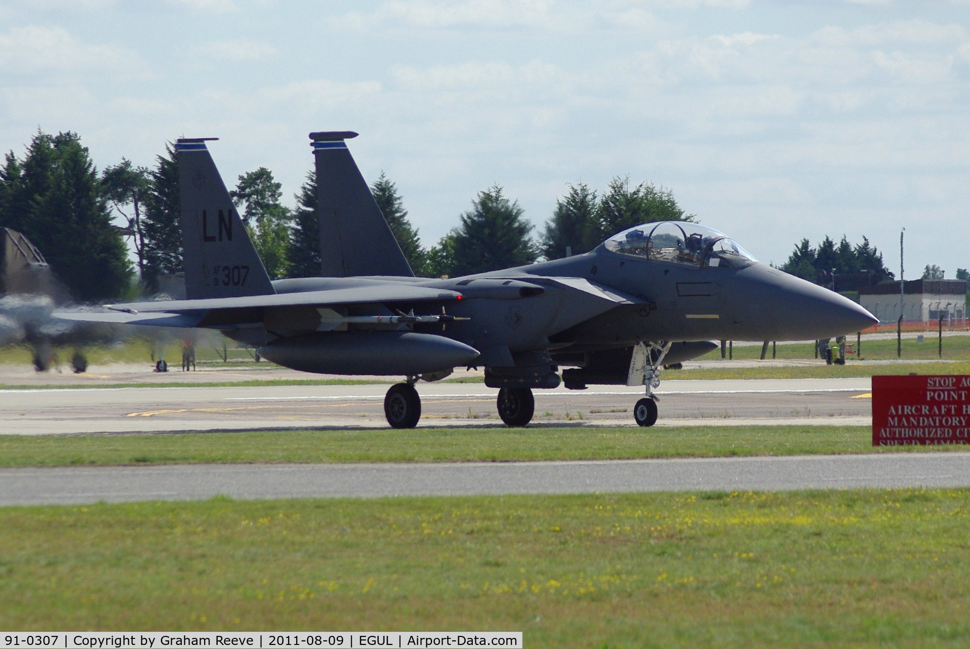 91-0307, 1991 McDonnell Douglas F-15E Strike Eagle C/N 1214, Getting ready to depart.