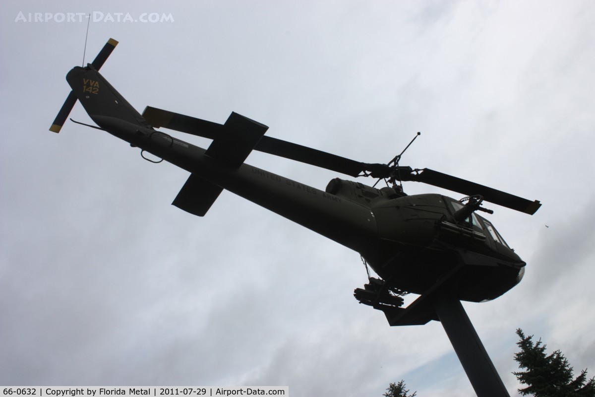 66-0632, 1966 Bell UH-1C Iroquois C/N 1614, UH-1C at Vietnam Memorial Park Monroe MI