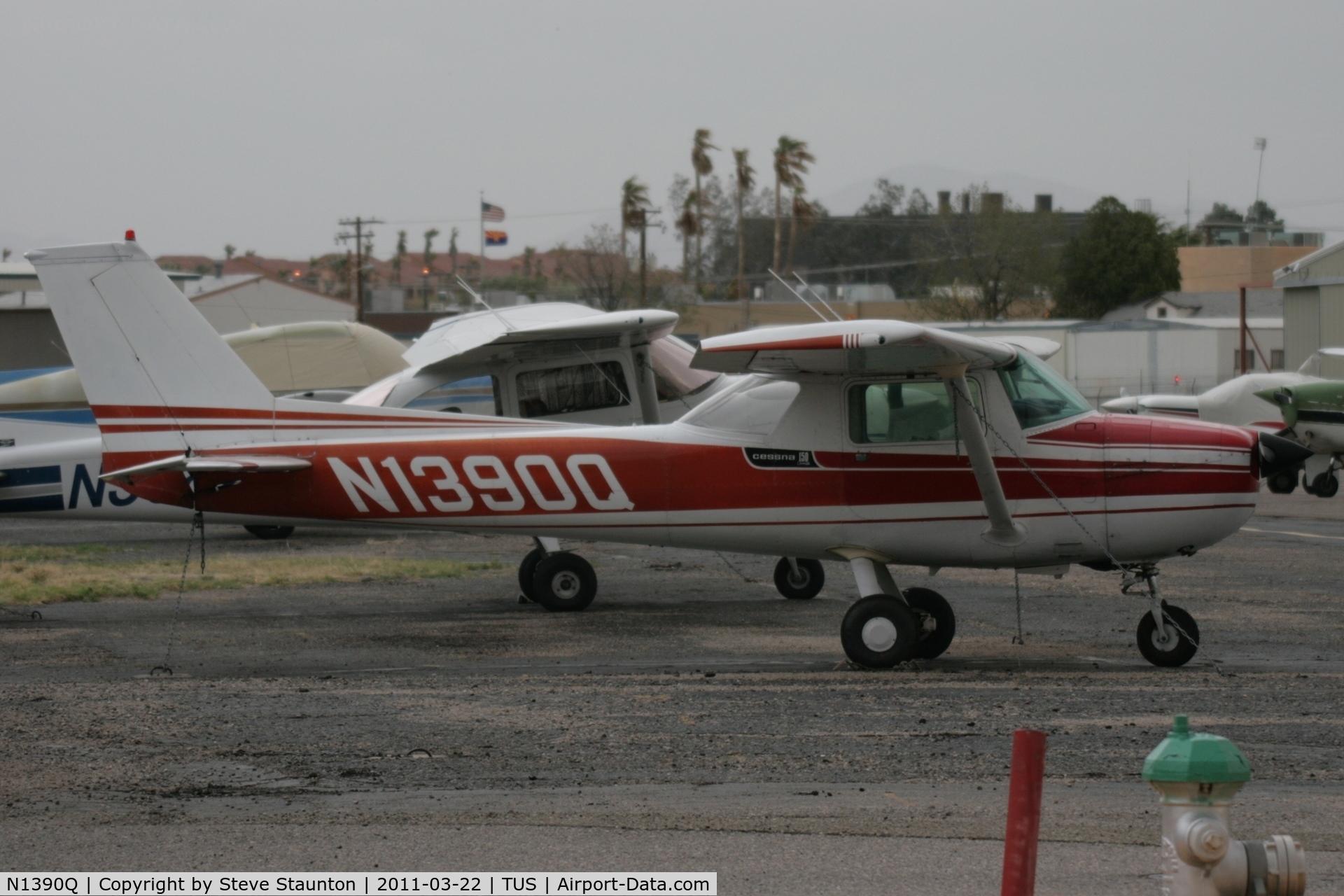 N1390Q, 1971 Cessna 150L C/N 15072690, Taken at Tucson International Airport, in March 2011 whilst on an Aeroprint Aviation tour