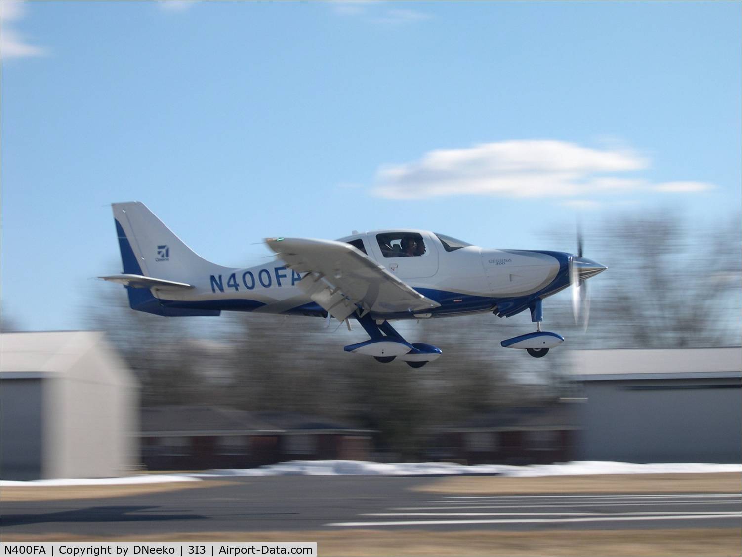 N400FA, 2008 Cessna LC41-550FG C/N 411103, Coming in hot at Sky King Airport!