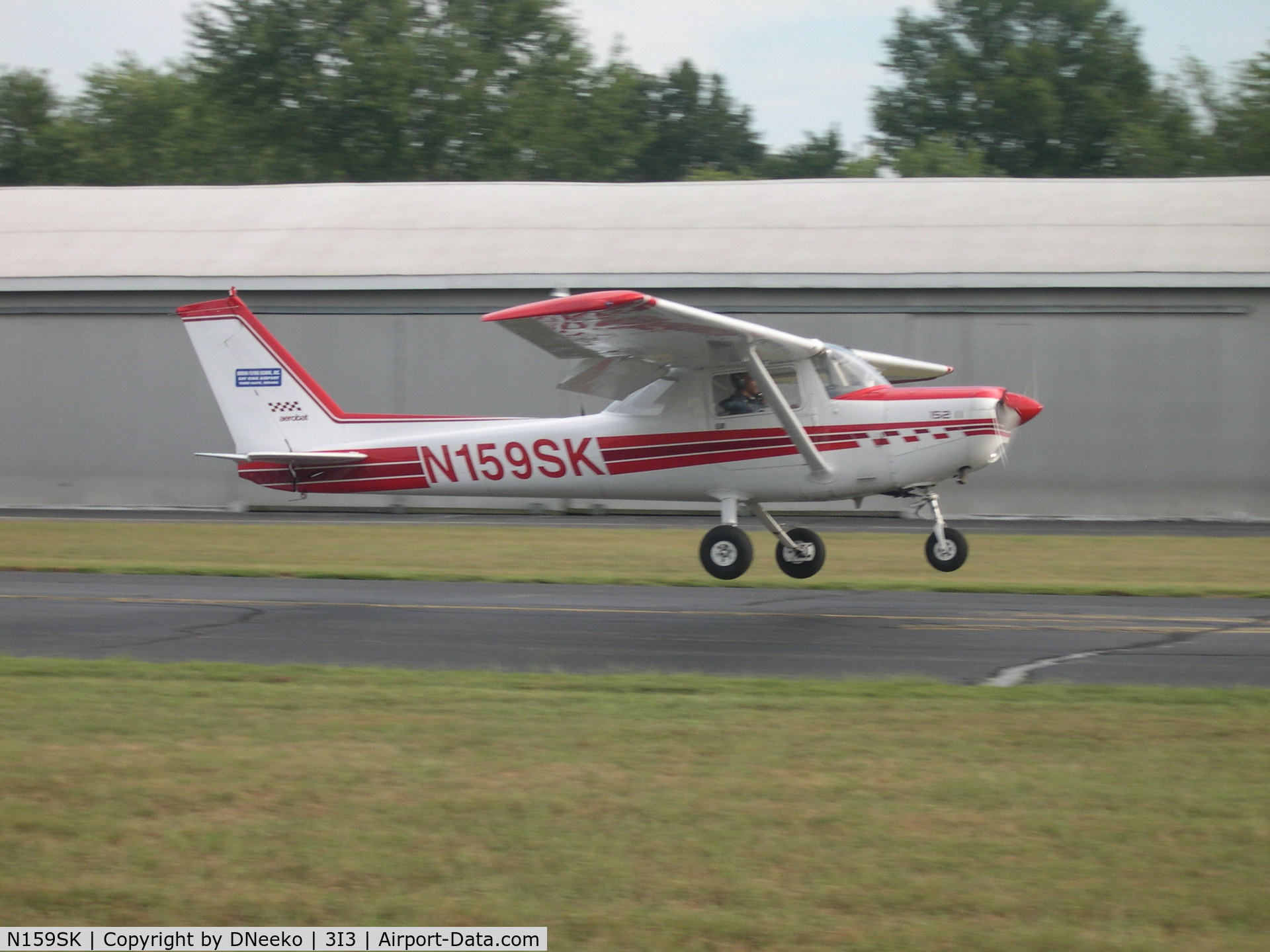 N159SK, 1979 Cessna A152 Aerobat C/N A1520900, C152 Aerobat in the flare, rwy 26