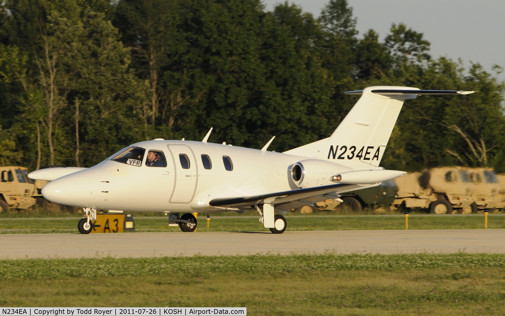 N234EA, 2008 Eclipse Aviation Corp EA500 C/N 000156, AIRVENTURE 2011