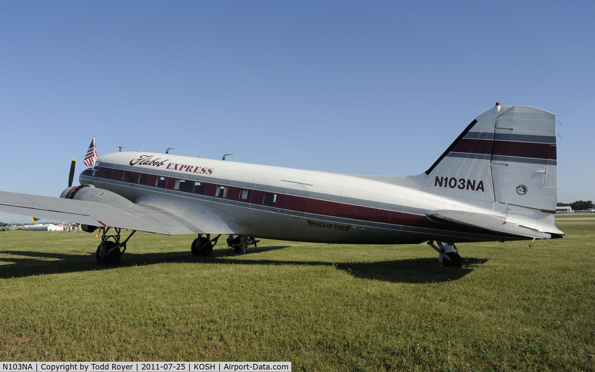 N103NA, 1945 Douglas DC-3C-S1C3G (C-47B) C/N 16821, AIRVENTURE 2011