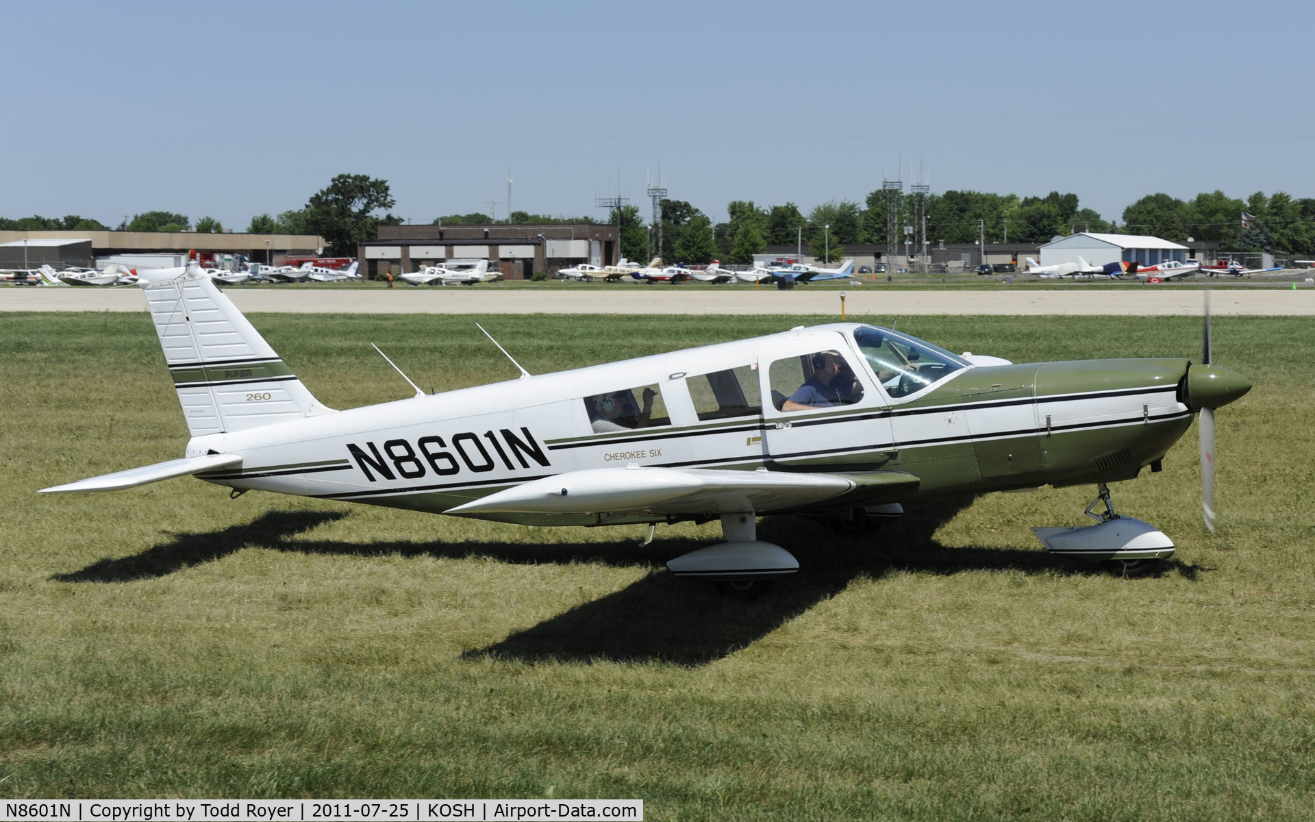 N8601N, 1971 Piper PA-32-260 Cherokee Six Cherokee Six C/N 32-7100020, AIRVENTURE 2011