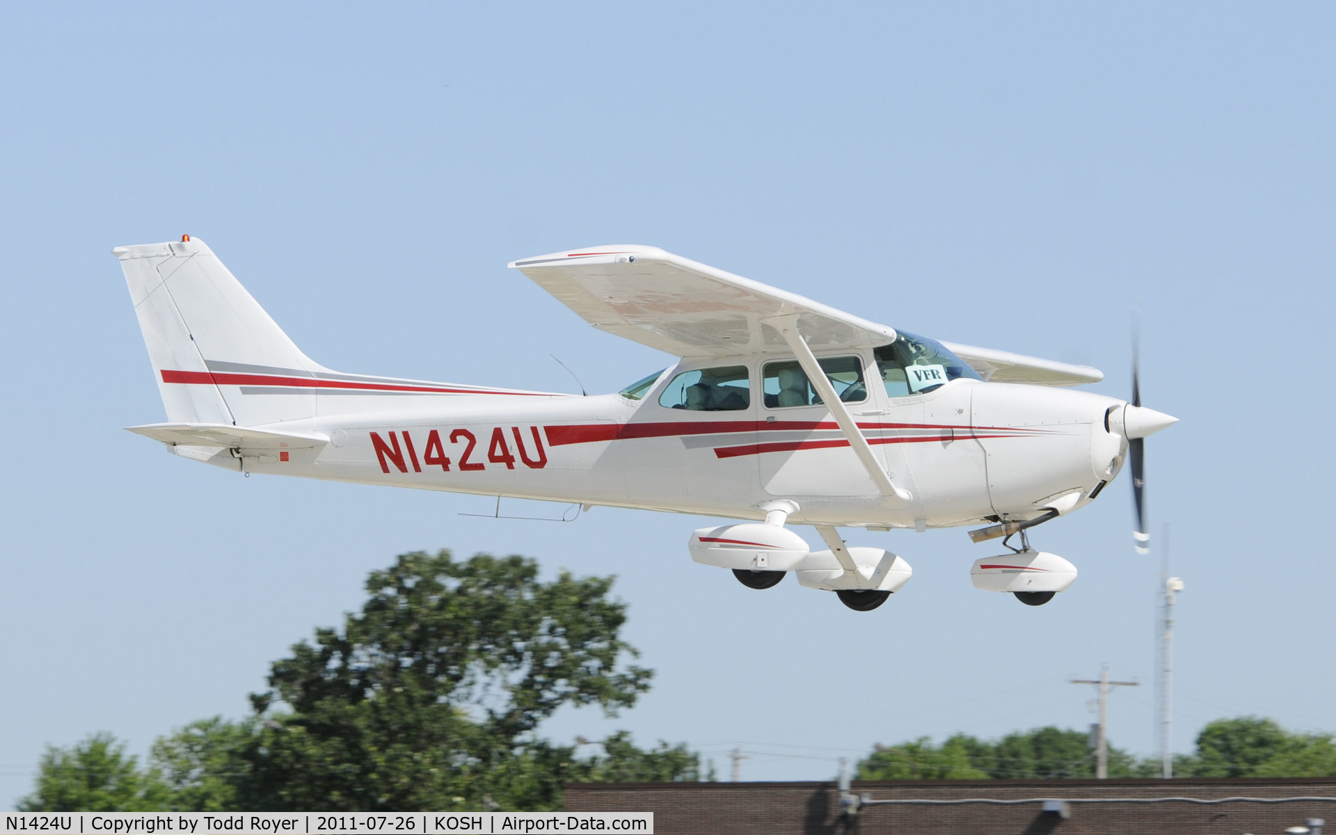 N1424U, 1976 Cessna 172M C/N 17267091, AIRVENTURE 2011