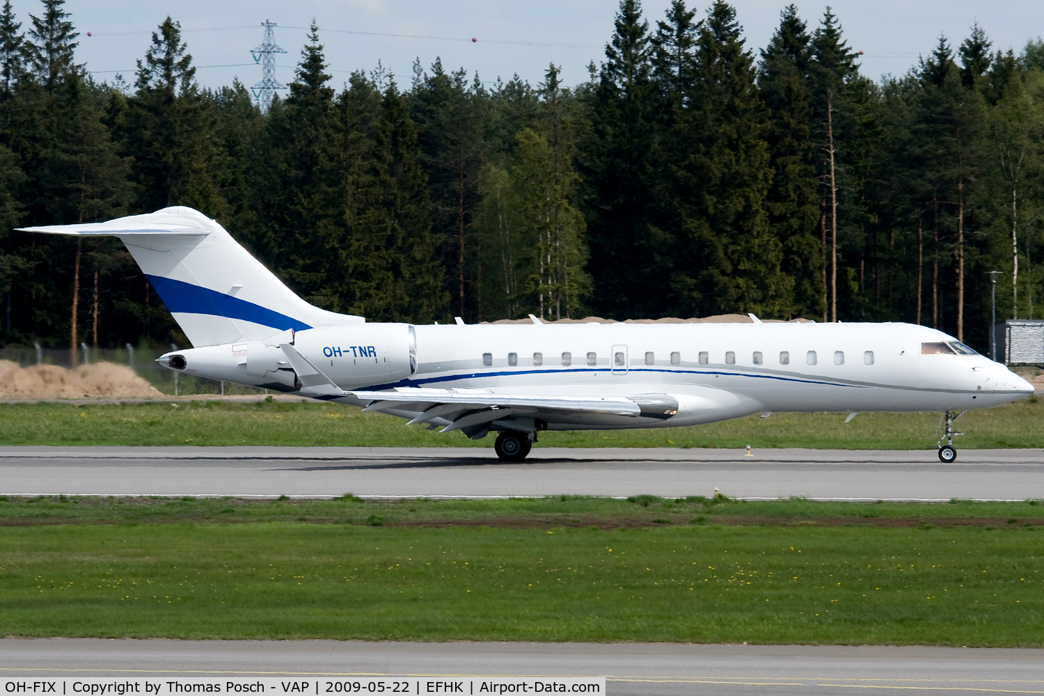 OH-FIX, 2002 Dassault Falcon 2000 C/N 179, Airfix Aviation