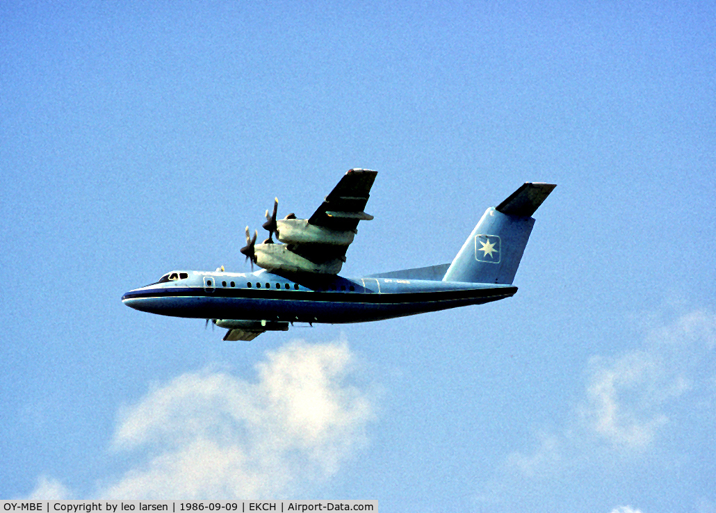 OY-MBE, 1982 De Havilland Canada DHC-7-102 Dash 7 C/N 77, T/O Copenhagen Kastrup 9.9.86