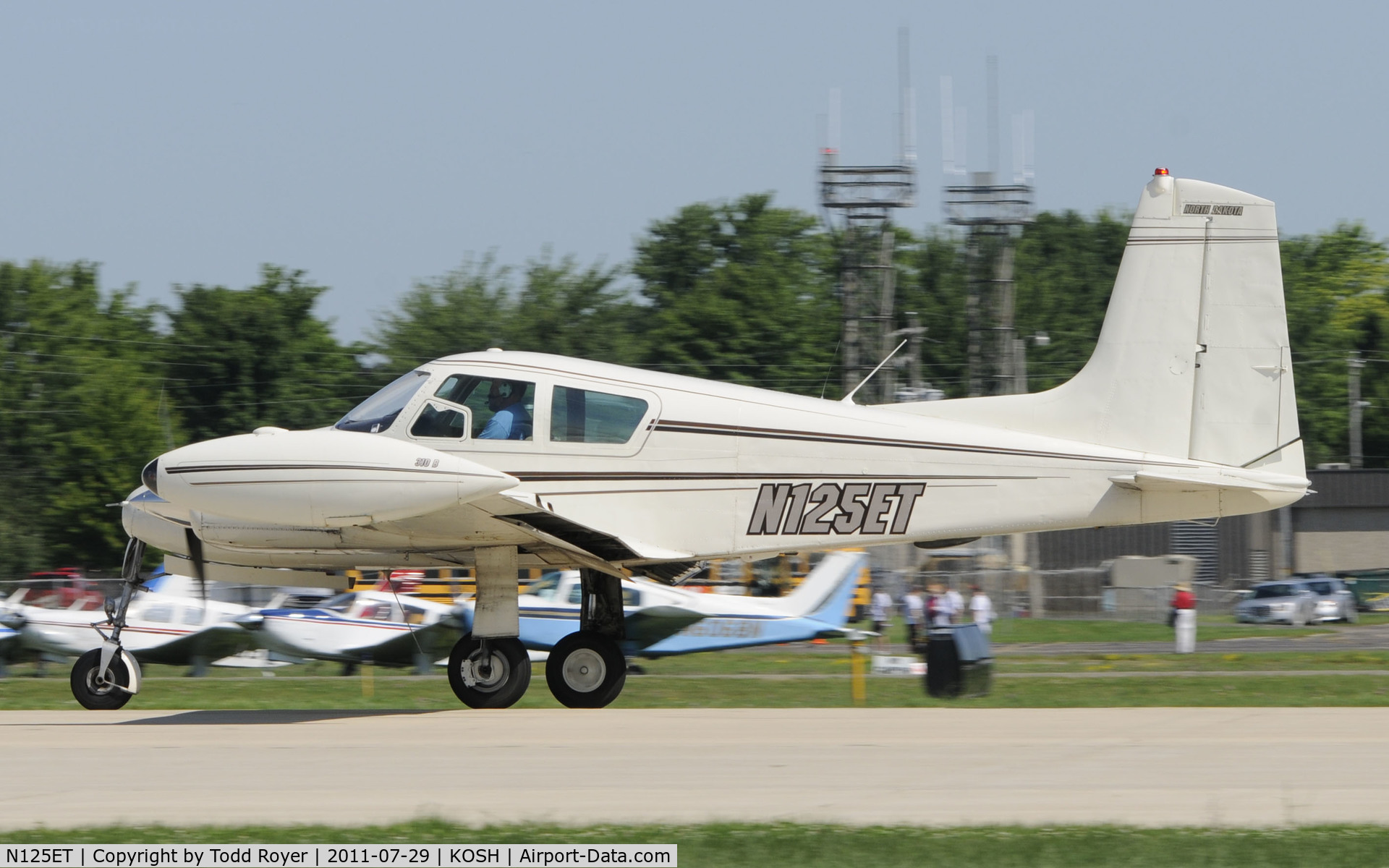 N125ET, 1958 Cessna 310B C/N 35706, AIRVENTURE 2011