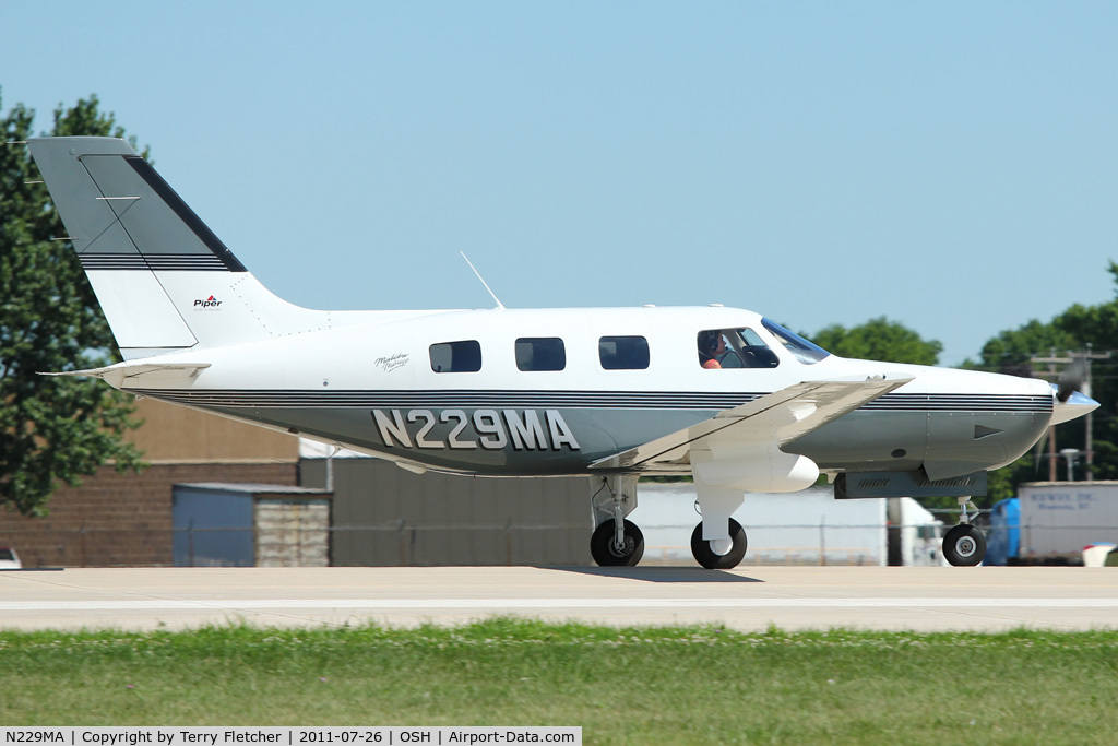 N229MA, 1997 Piper PA-46-350P Malibu Mirage C/N 4636129, 1997 Piper PA 46-350P, c/n: 4636129
at 2011 Oshkosh