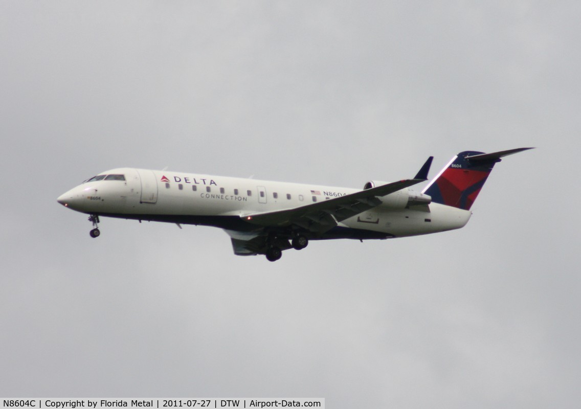 N8604C, 2002 Bombardier CRJ-200 (CL-600-2B19) C/N 7604, Pinnacle CRJ