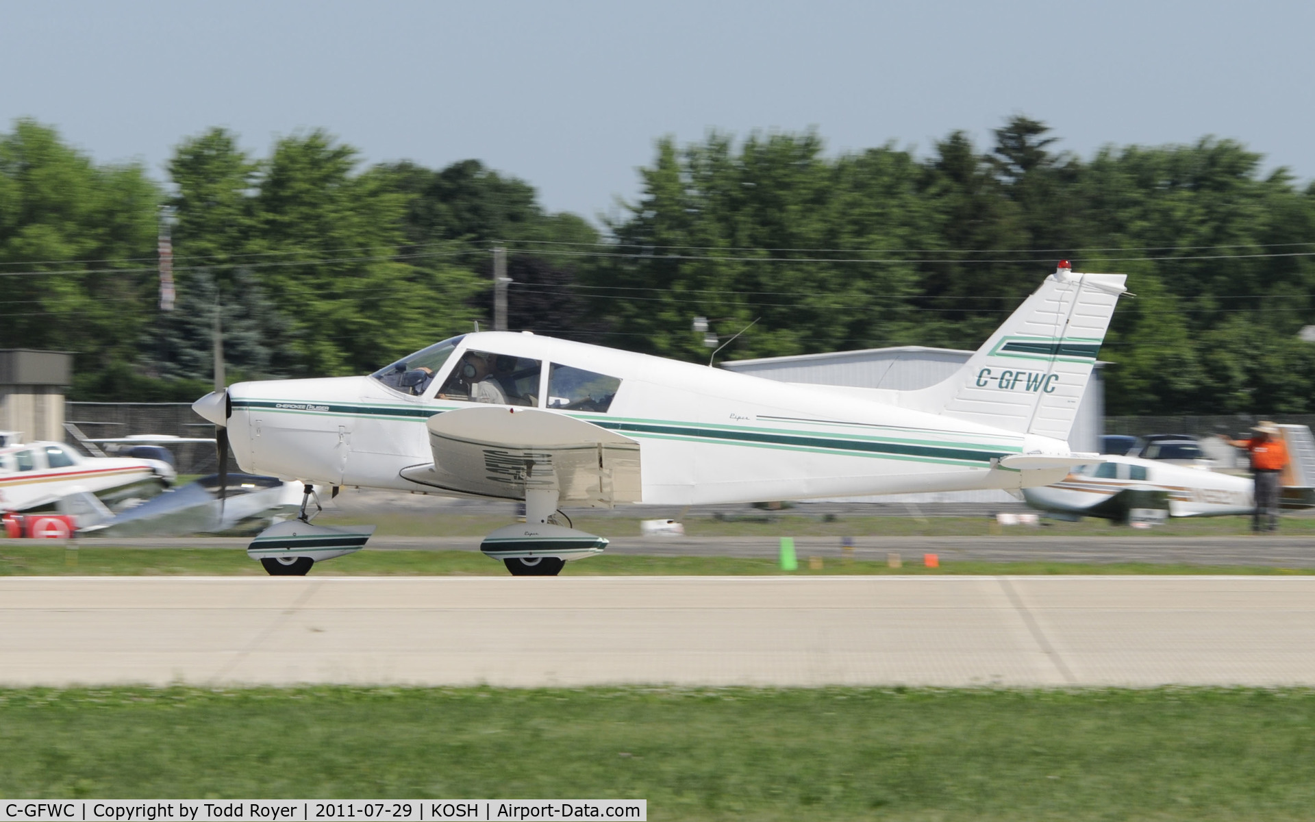 C-GFWC, 1973 Piper PA-28-140 C/N 28-7325594, AIRVENTURE 2011