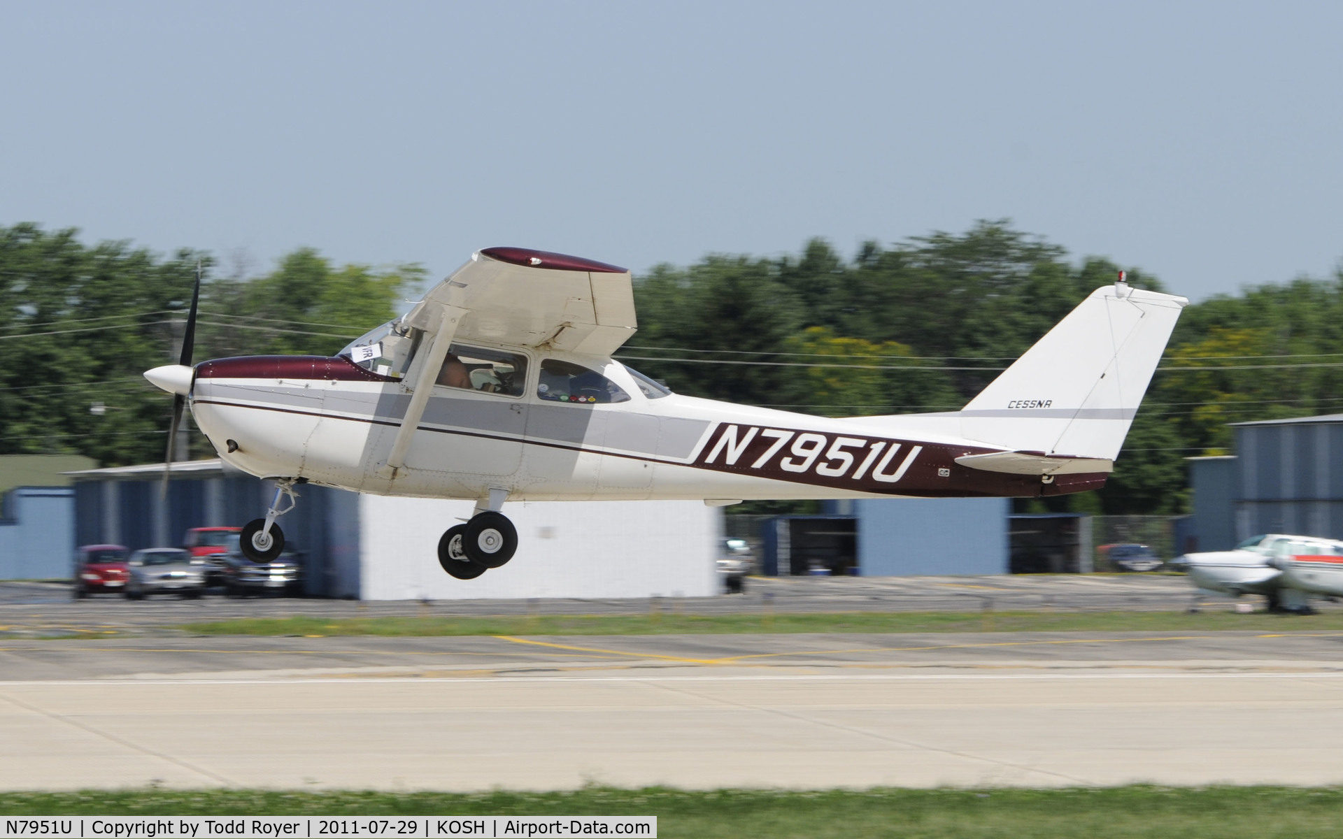 N7951U, 1964 Cessna 172F C/N 17251951, AIRVENTURE 2011