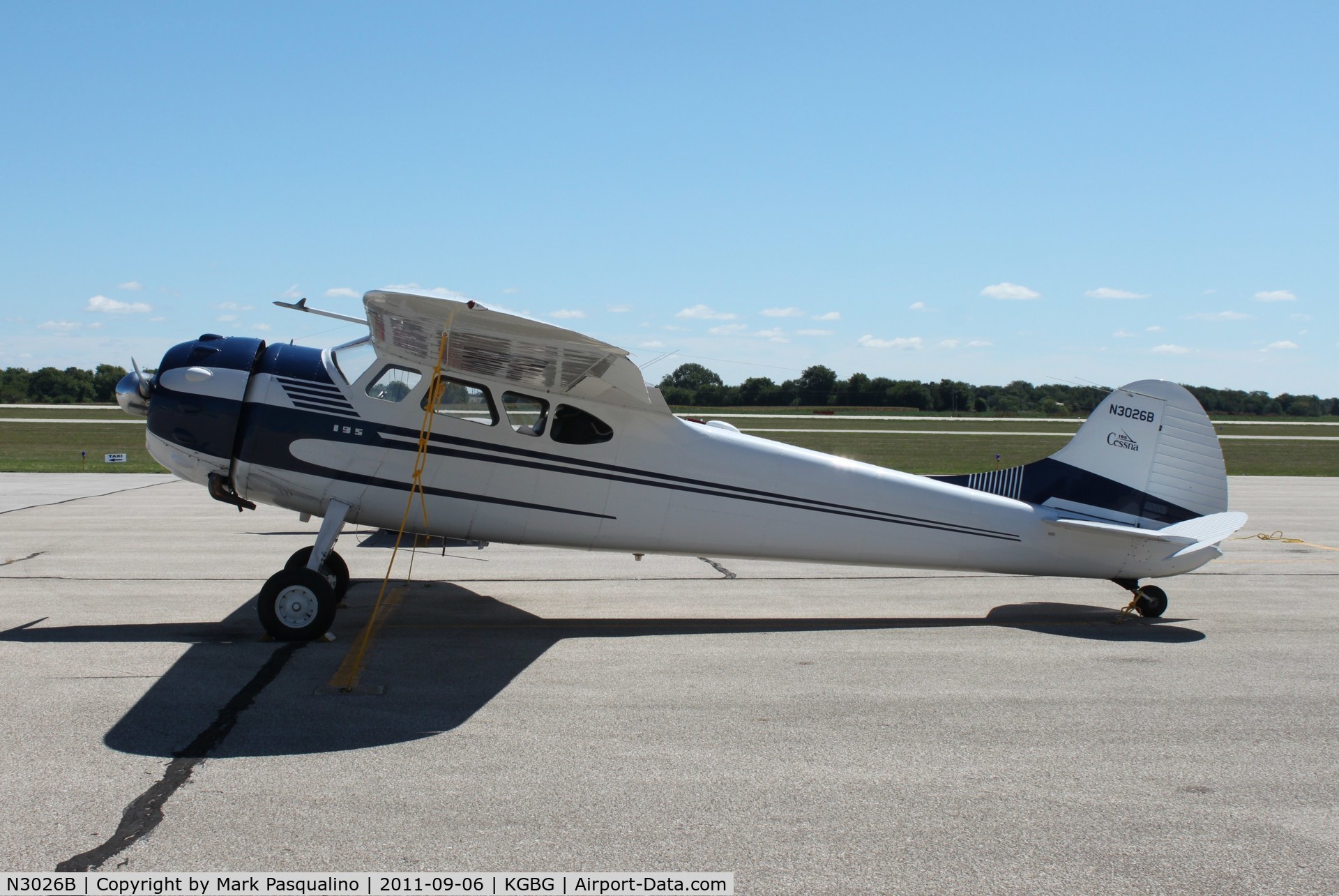 N3026B, 1952 Cessna 195B Businessliner C/N 7909, Cessna 195B