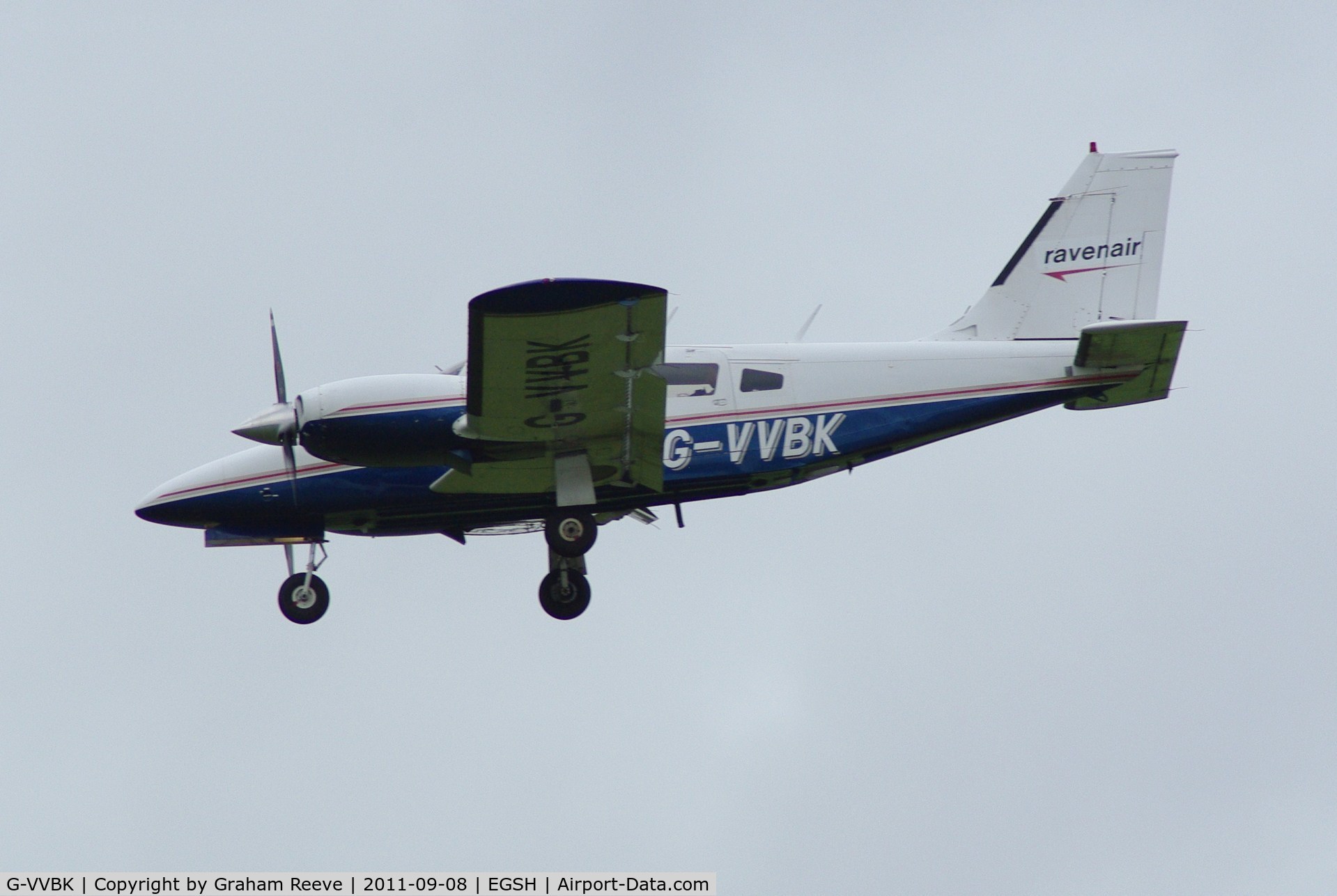 G-VVBK, 1975 Piper PA-34-200T Seneca II C/N 34-7570303, Landing at Norwich.
