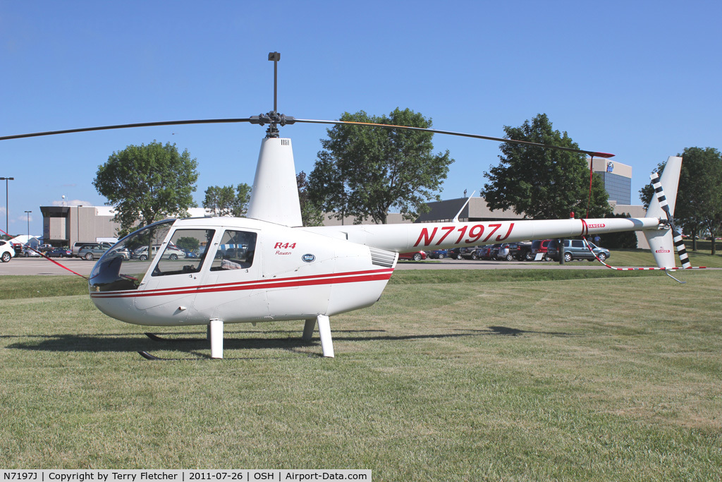 N7197J, 2001 Robinson R44 C/N 1059, at 2011 Oshkosh