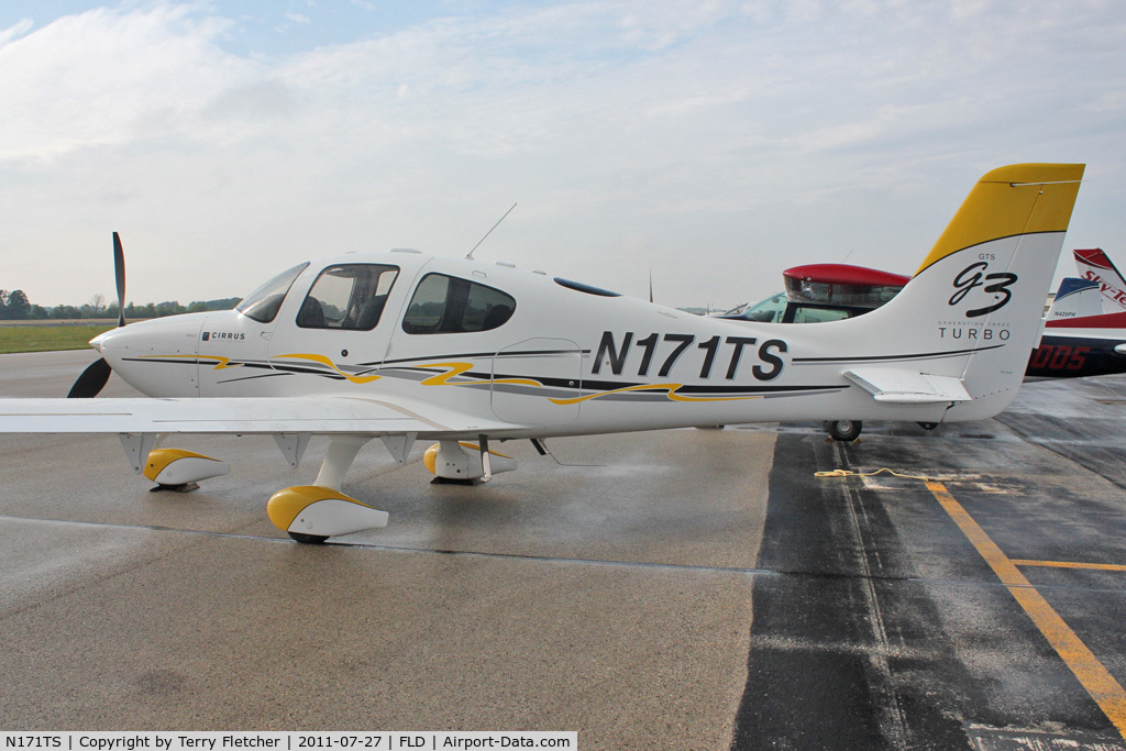 N171TS, 2008 Cirrus SR22 G3 GTS Turbo C/N 2900, At Fond Du Lac WI - during 2011 Oshkosh week