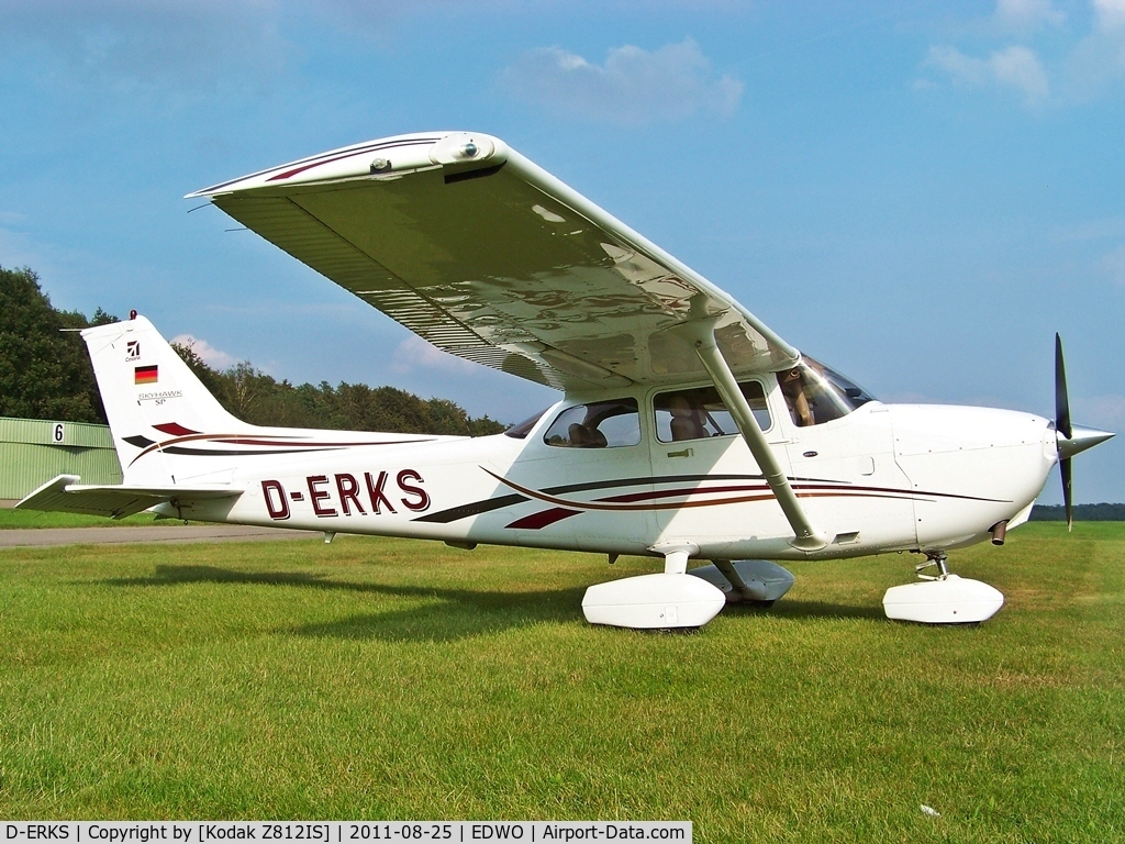 D-ERKS, 2006 Cessna 172S Skyhawk SP C/N 172S10190, [Kodak Z812IS]