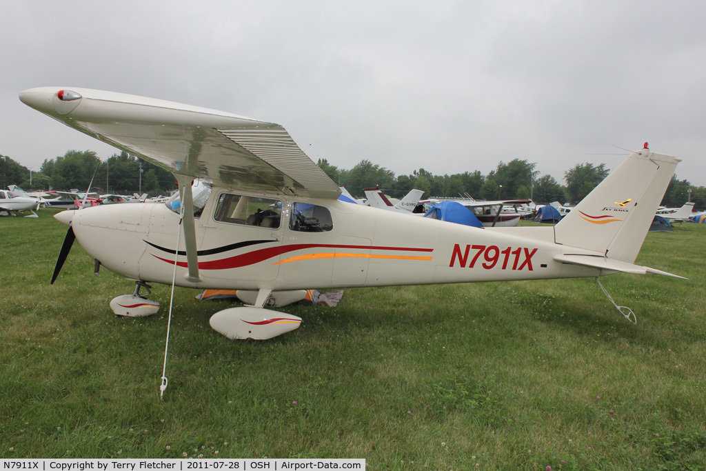 N7911X, 1961 Cessna 172B C/N 17248411, Aircraft in the camping areas at 2011 Oshkosh