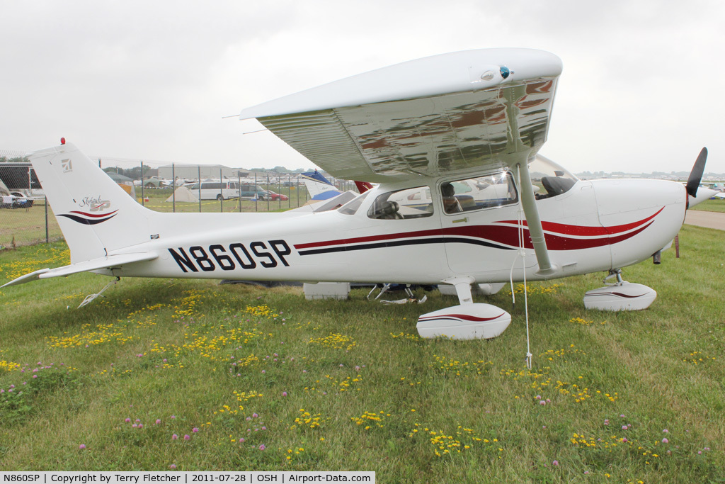N860SP, 1999 Cessna 172S C/N 172S8131, Aircraft in the camping areas at 2011 Oshkosh