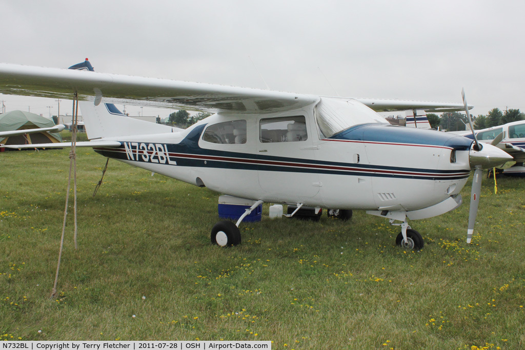 N732BL, 1976 Cessna 210L Centurion C/N 21061386, Aircraft in the camping areas at 2011 Oshkosh