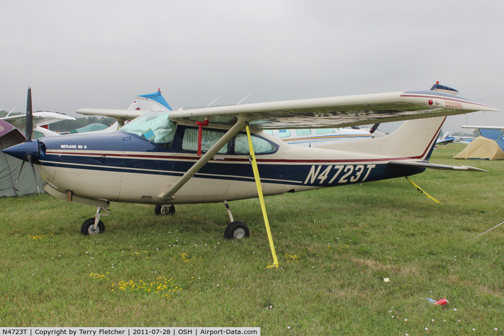 N4723T, 1981 Cessna TR182 Turbo Skylane RG C/N R18201744, Aircraft in the camping areas at 2011 Oshkosh