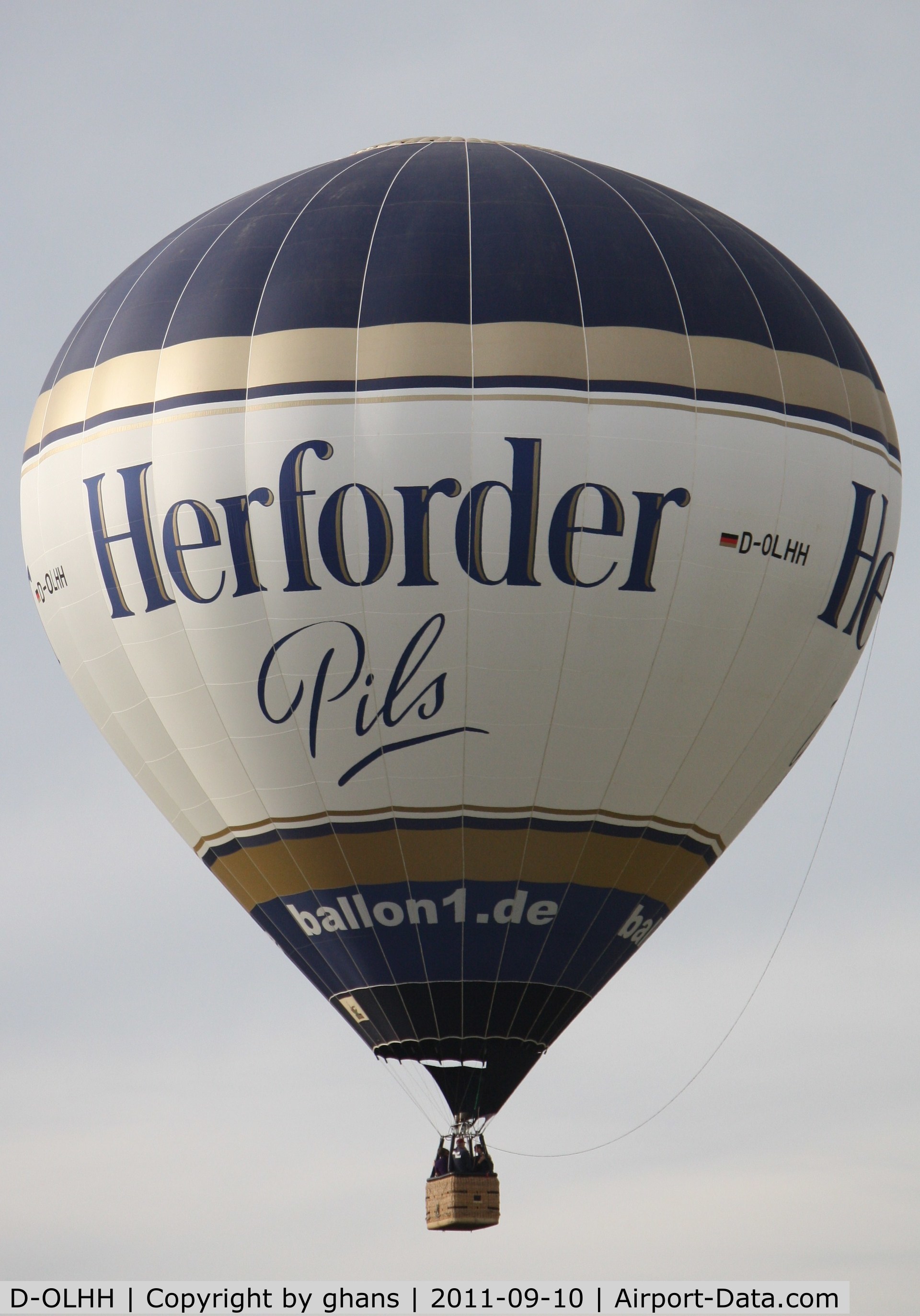 D-OLHH, 2010 Schroeder Fire Balloons G42/24 C/N 1393, WIM 2011
'Herforder Pils'