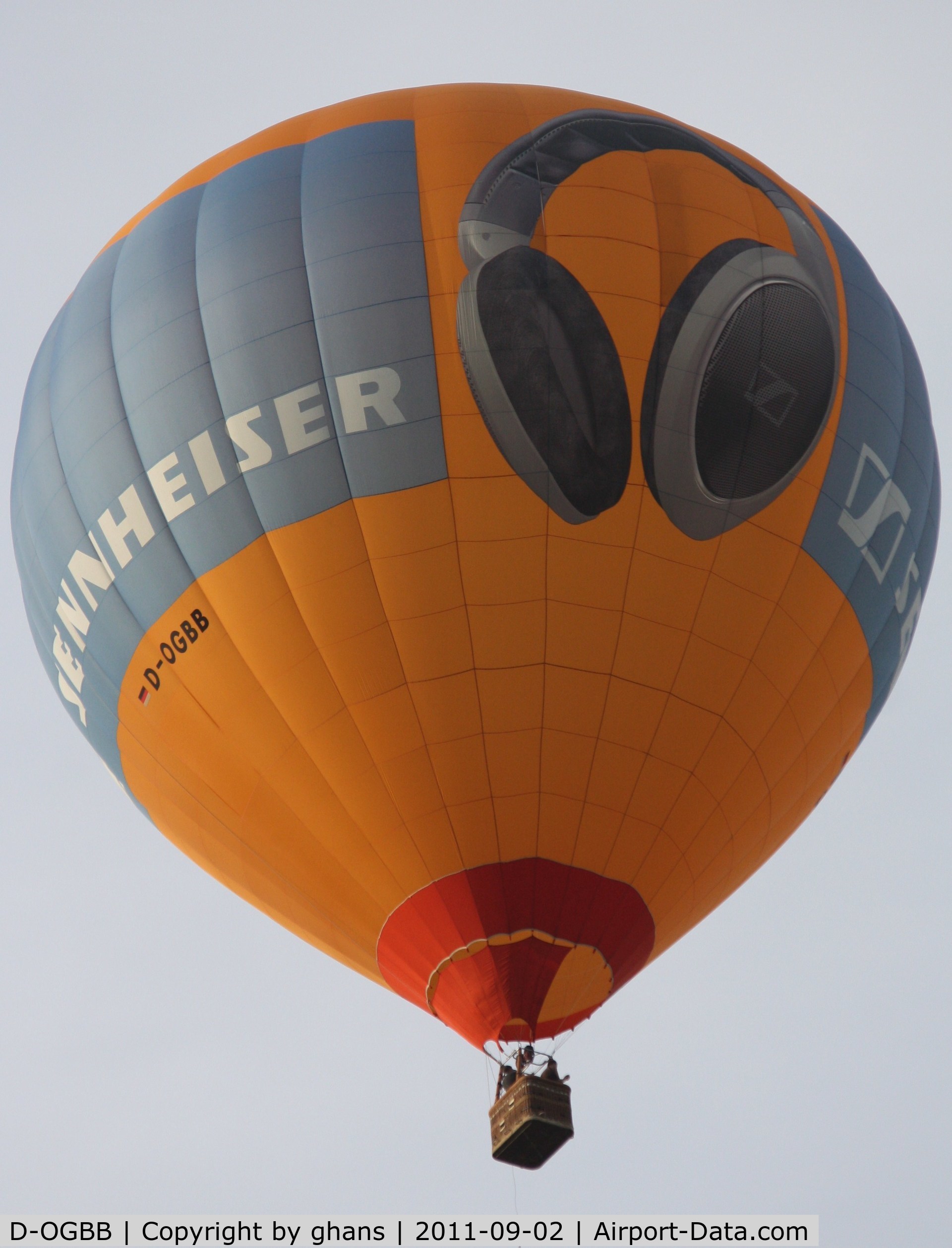 D-OGBB, 2004 Schroeder Fire Balloons G42/24 C/N 1110, WIM 2011
'Sennheiser'