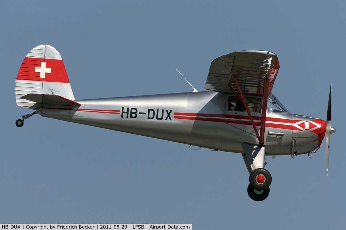 HB-DUX, 1946 Luscombe 8A C/N 2835, on final at Basel