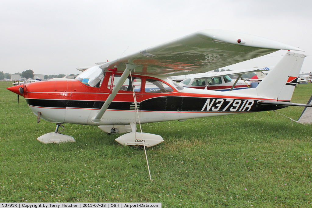 N3791R, 1966 Cessna 172H C/N 17255591, At 2011 Oshkosh