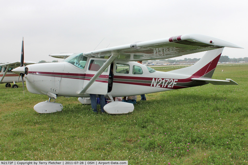N2172F, 1965 Cessna U206 Super Skywagon C/N U206-0372, At 2011 Oshkosh